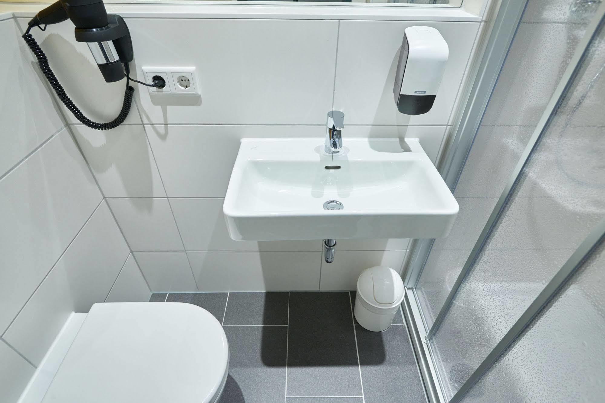 Mcdreams Hotel Moenchengladbach Extérieur photo
