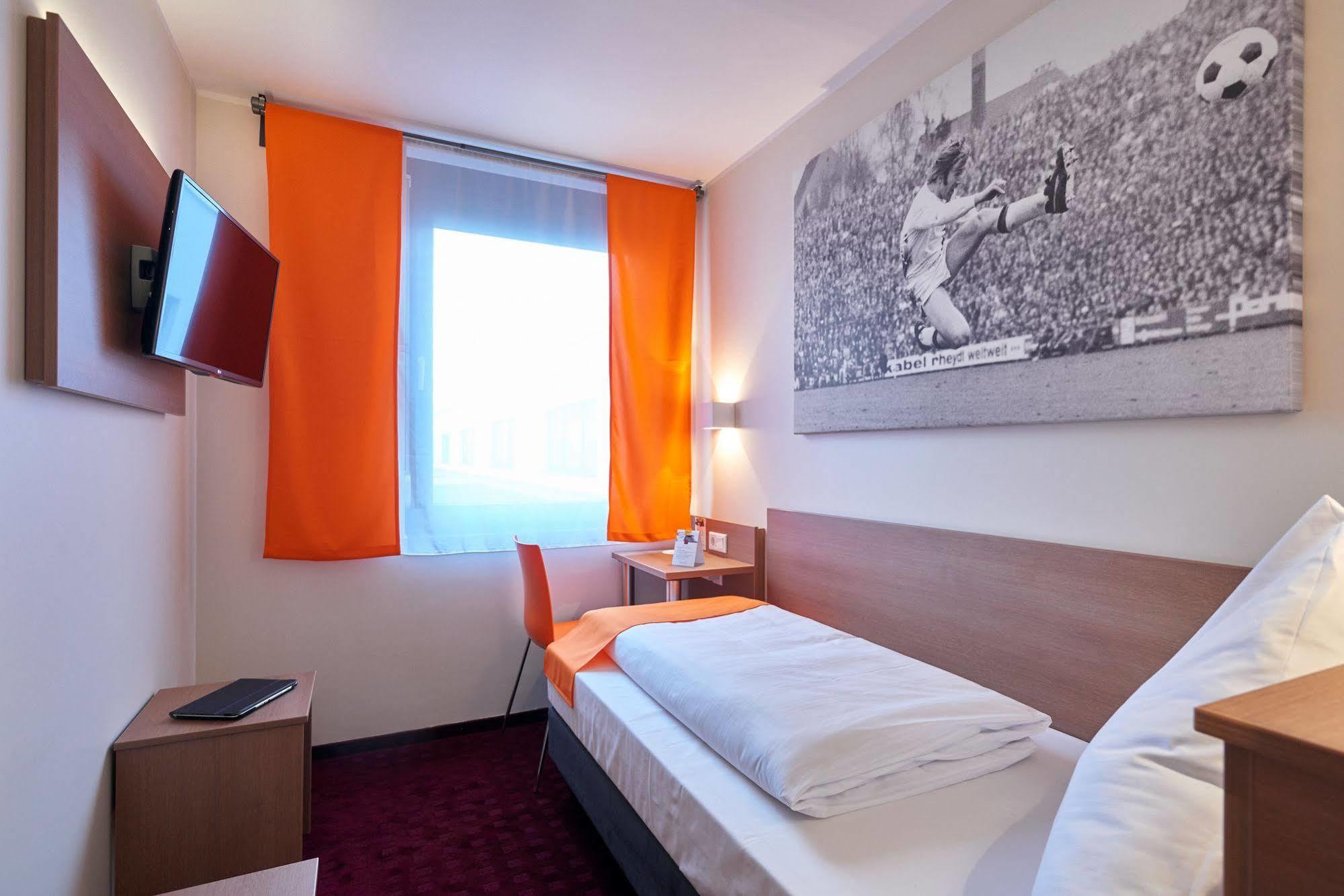 Mcdreams Hotel Moenchengladbach Extérieur photo