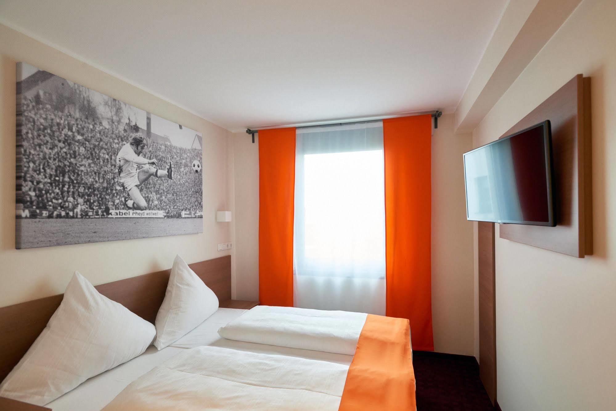 Mcdreams Hotel Moenchengladbach Extérieur photo